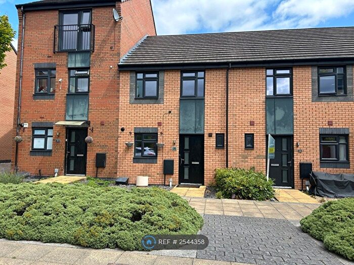 3 Bedroom Terraced House To Rent In Kiln View, Stoke-On-Trent, ST1