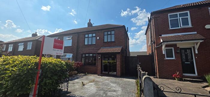 3 Bedroom Semi-Detached House To Rent In Margate Road, SK5