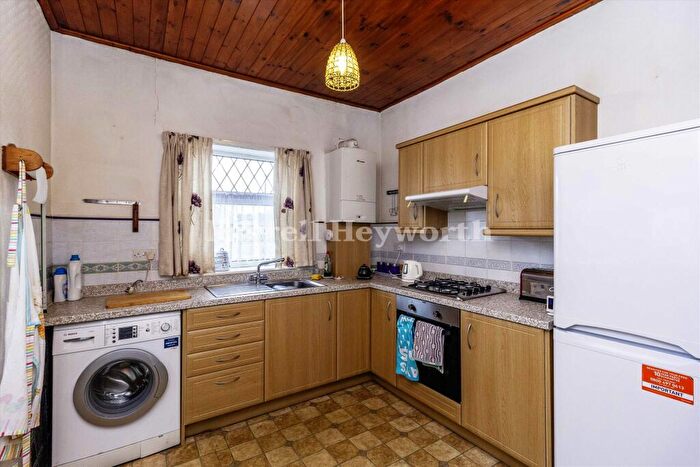 3 Bedroom Bungalow For Sale In Brook Road, Morecambe, LA3