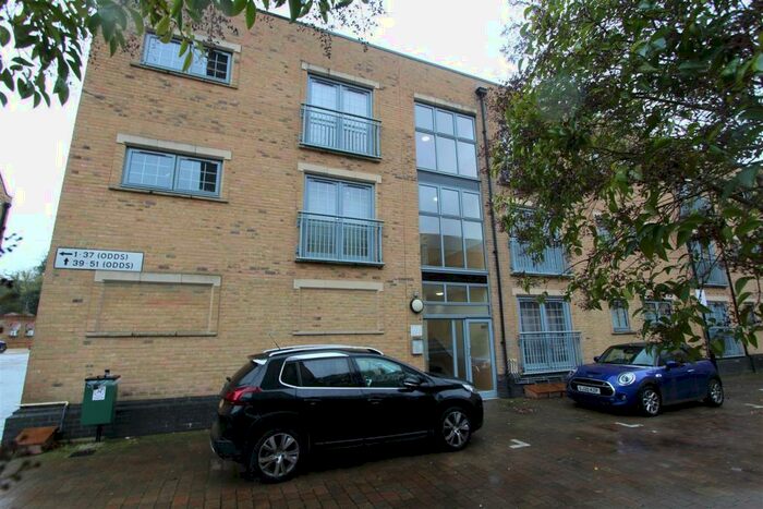 2 Bedroom Apartment To Rent In Esparto Way, South Darenth, Kent, DA4