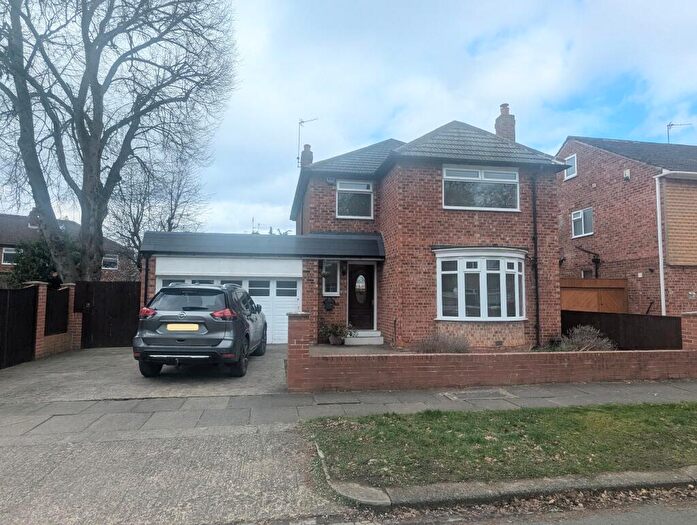 3 Bedroom Detached House To Rent In Caedmon Crescent/West End -, DL3