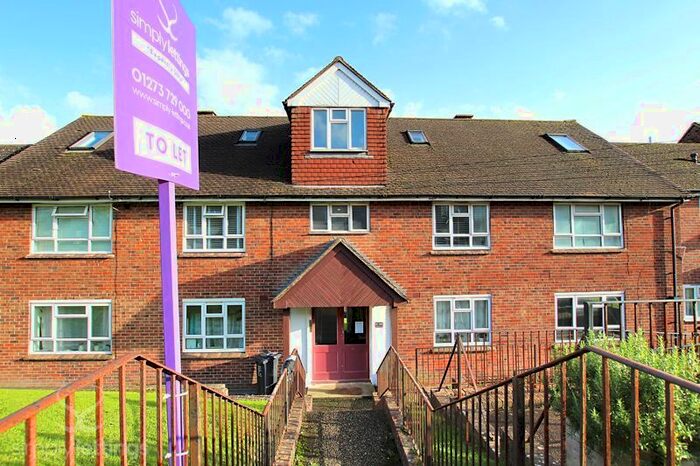 2 Bedroom Flat To Rent In Thompson Road, Brighton, BN1