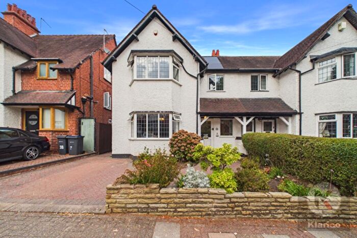 4 Bedroom Semi Detached House For Sale In Malvern Road, Acocks Green, B27