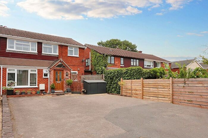 4 Bedroom Semi-Detached House For Sale In Winchester Road, Bishops Waltham, SO32