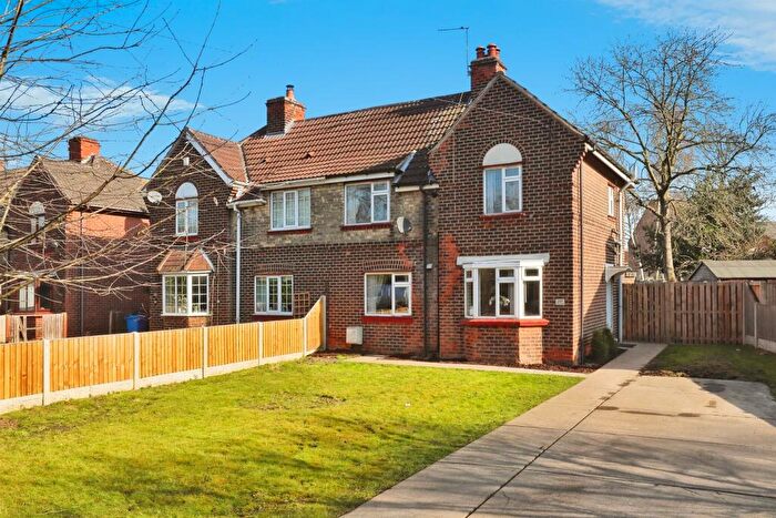 3 Bedroom Semi-Detached House For Sale In Scrooby Road, Bircotes, Doncaster, DN11