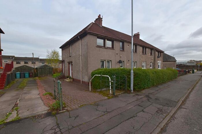 3 Bedroom Flat To Rent In Chisholm Street, Coatbridge, Lanarkshire, ML5