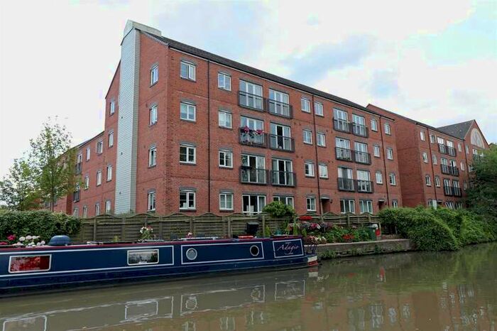 2 Bedroom Apartment To Rent In Chandley Wharf, Warwick, CV34