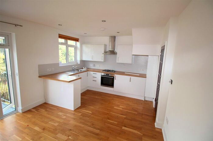 1 Bedroom Flat To Rent In Fernwood Crescent, Whetstone, N20