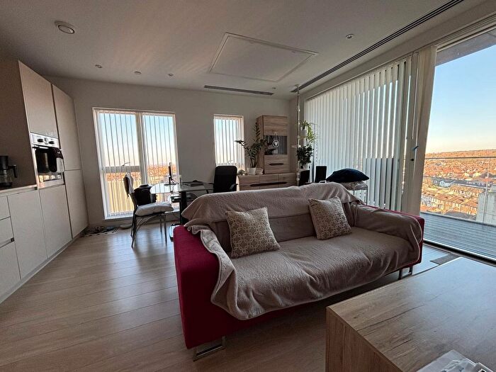 1 Bedroom Flat To Rent In Santina Apartments, Cherry Orchard Road, Morello, Croydon, CR0