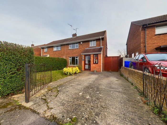 3 Bedroom Semi-Detached House To Rent In Maple Drive, Brockworth, Gloucester, GL3