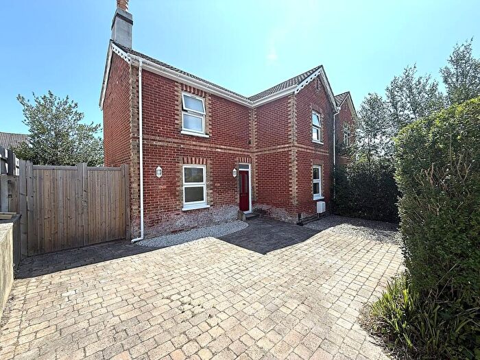 3 Bedroom Semi-Detached House For Sale In Mansfield Road, Lower Parkstone, Poole, BH14