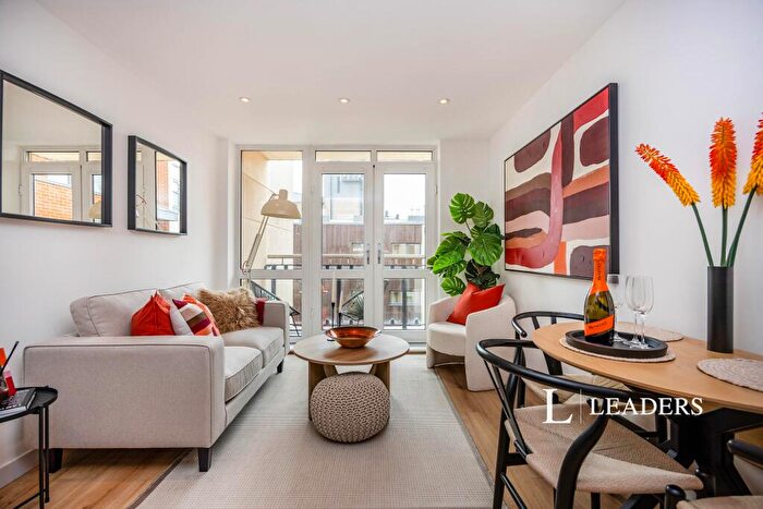 2 Bedroom Apartment To Rent In Town Centre, Guildford, GU1