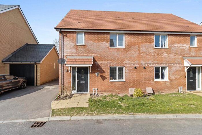3 Bedroom Semi-Detached House For Sale In Tower Crescent, Hailsham, BN27