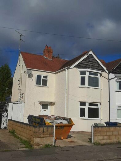 4 Bedroom Semi-Detached House To Rent In Coverley Road, Headington, Oxford, OX3