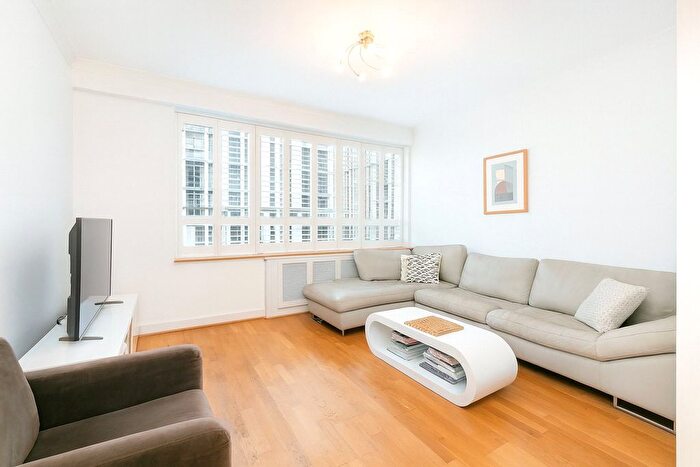 1 Bedroom Flat For Sale In Millbank Court, John Islip Street, Westminster, SW1P