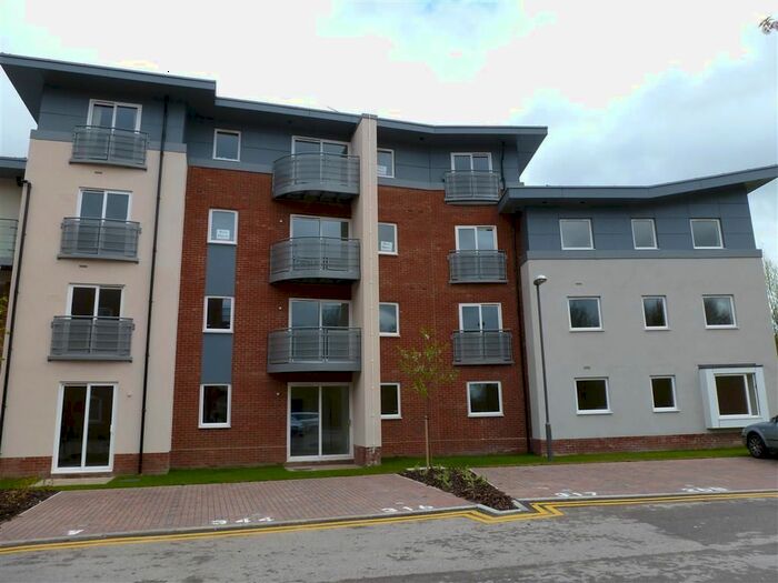 2 Bedroom Flat To Rent In Coxhill Way, Aylesbury, HP21