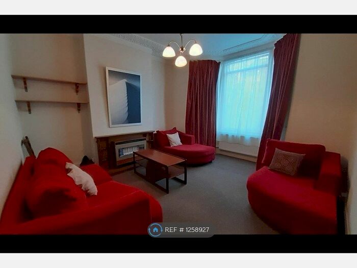 4 Bedroom Terraced House To Rent In Cranbrook Park, London N22