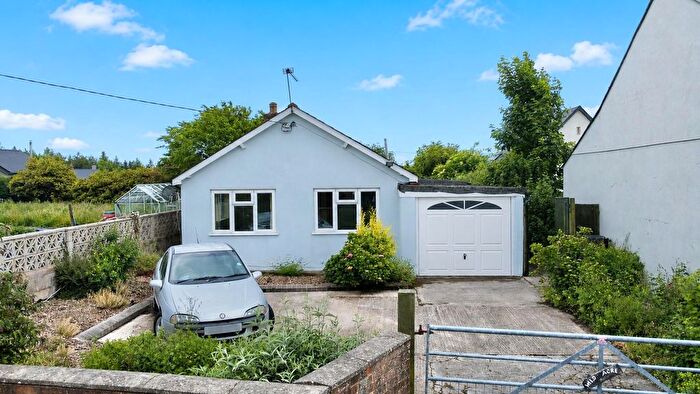 2 Bedroom Detached Bungalow For Sale In Farm Road, Ruardean Woodside, Ruardean, GL17