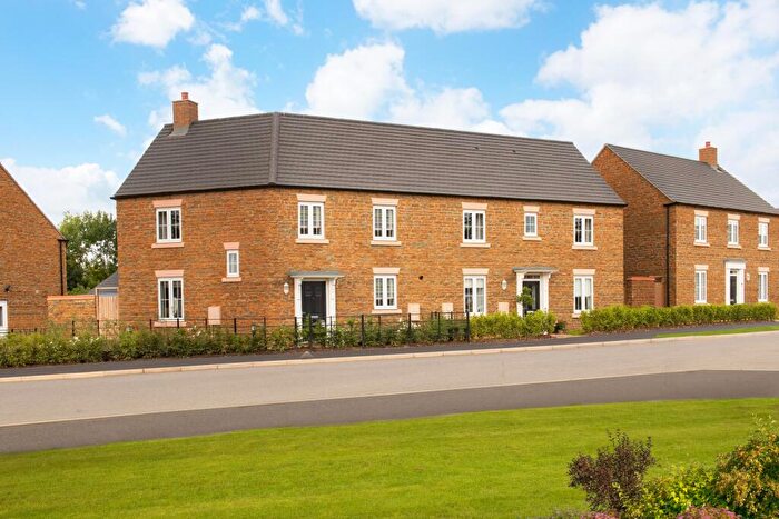 3 Bedroom Semi Detached House For Sale In White Post Road, Bodicote, Banbury, OX15