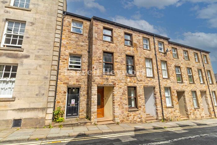 3 Bedroom House For Sale In Middle Street, Lancaster, LA1