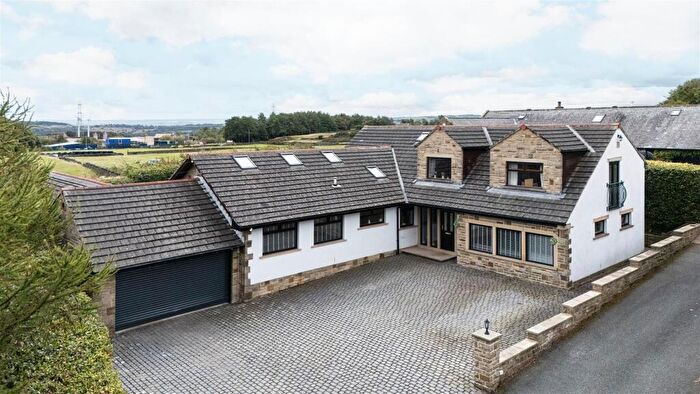 5 Bedroom Detached House For Sale In The Beeches, Upper Bell Croft, Southowram, Halifax, West Yorkshire, HX3