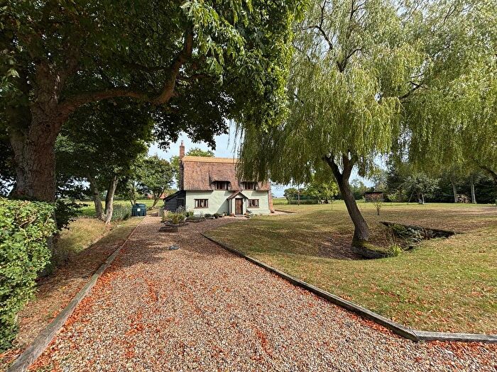 2 Bedroom Cottage For Sale In Middlewood Green, Stowmarket, IP14