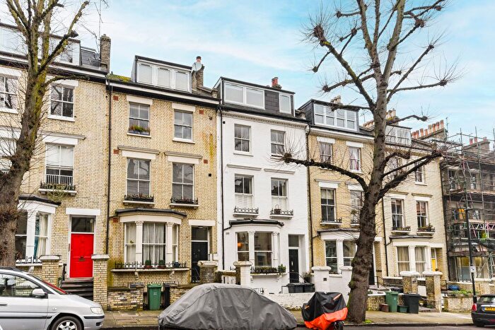 1 Bedroom Flat For Sale In Ainger Road, Primrose Hill, London, NW3