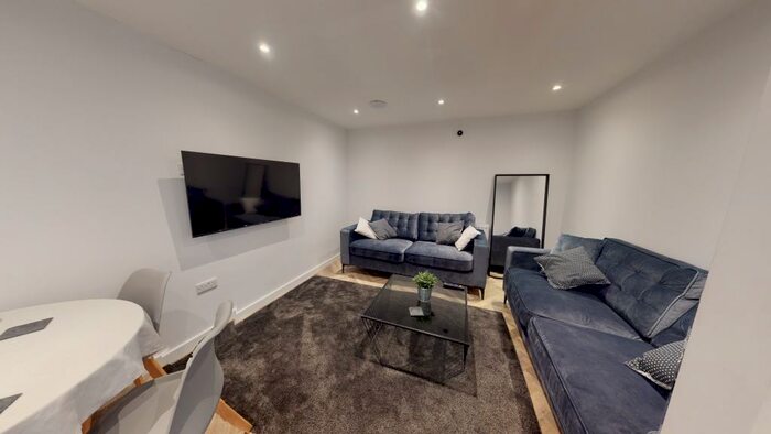 4 Bedroom House To Rent In Old Market Street, Bristol, BS2