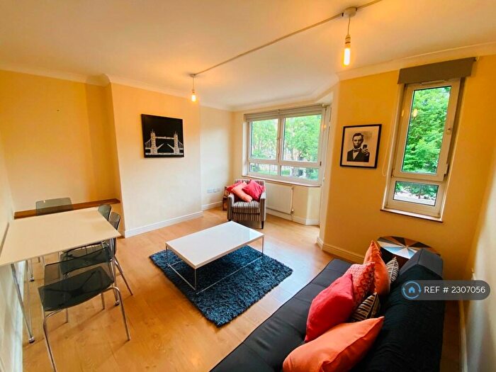 2 Bedroom Flat To Rent In Pynfolds, London, SE16