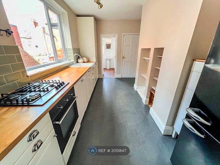 3 Bedroom Flat To Rent In Queen Alexandra Road, North Shields, NE29