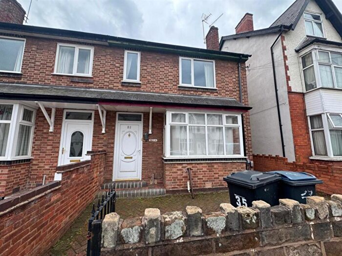 2 Bedroom Maisonette To Rent In Alexander Road, Birmingham, B27