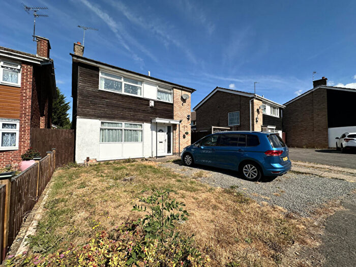 3 Bedroom Detached House For Sale In Finch Close, Leicester, LE3