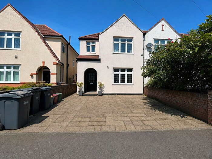 4 Bedroom Semi-Detached House For Sale In Chatsworth Crescent, Hounslow, Greater London, TW3
