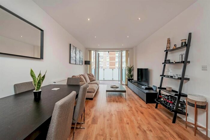 2 Bedroom Flat To Rent In Whiston Road London, N1