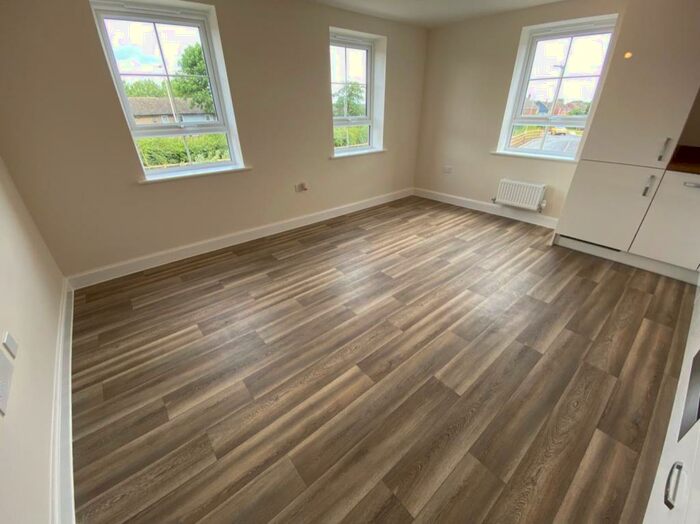 1 Bedroom Apartment To Rent In Somerset Avenue, Leicester, LE4