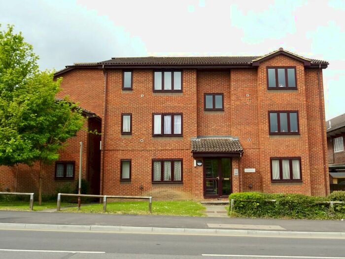 Studio To Rent In Perrymount Road, Haywards Heath, RH16