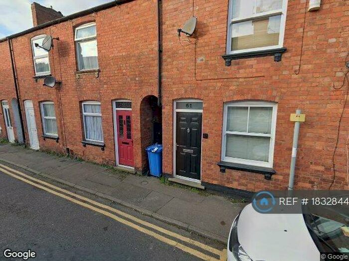 2 Bedroom Terraced House To Rent In Wood Street, Kettering, NN16