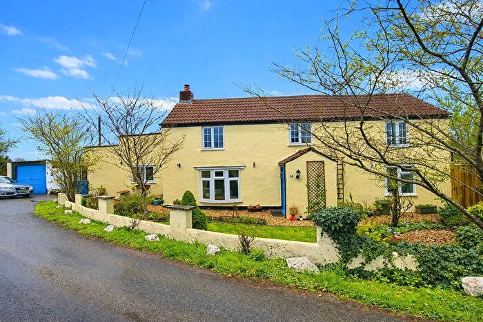 3 Bedroom Detached House For Sale In Isleport Lane, Highbridge, Somerset, TA9