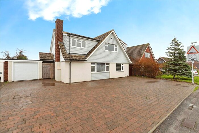 6 Bedroom Detached House For Sale In Furrowfelde, Basildon, Essex, SS16