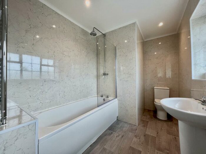 2 Bedroom Apartment To Rent In Castle Street, Portchester, PO16
