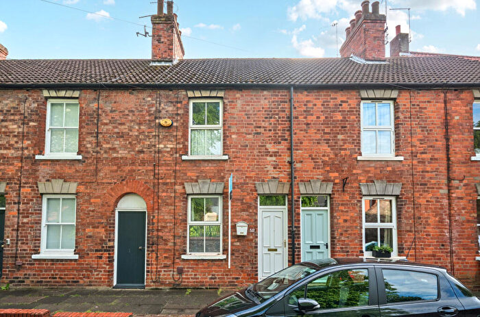 2 Bedroom Terraced House For Sale In Walkergate, Beverley, HU17