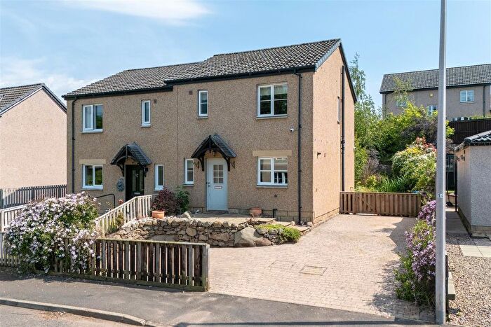3 Bedroom Semi Detached House For Sale In Springwood Rise, Kelso, TD5
