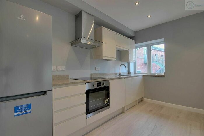 1 Bedroom Flat To Rent In Beech House, Woodhouse Cliff, Leeds, LS6