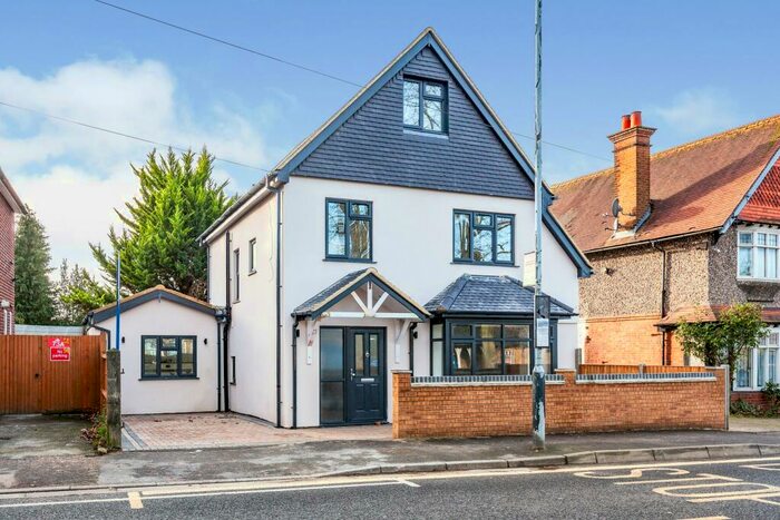 4 Bedroom Detached House To Rent In St Marks Road, SL6