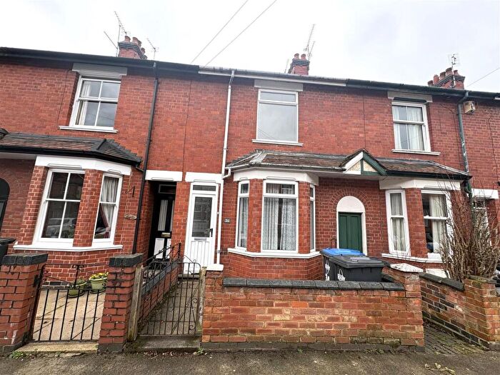2 Bedroom House To Rent In Acacia Grove, Rugby, CV21