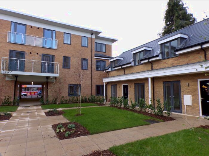 1 Bedroom Flat To Rent In Horley, RH6