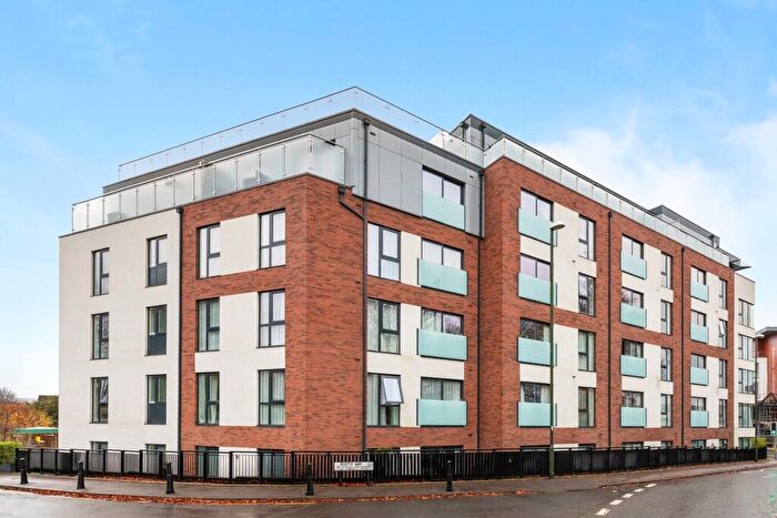 1 Bedroom Apartment For Sale In Station Road, Horsham, RH13