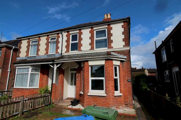 1 Bedroom Ground Flat To Rent In Deacon Road, Southampton, SO19