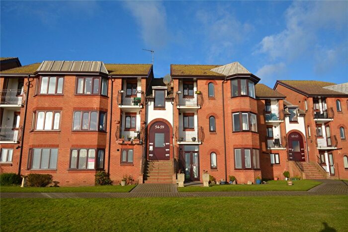 2 Bedroom Flat For Sale In Alexandra Court, Bridlington, East Yorkshire, YO15