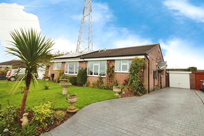 2 Bedroom Semi Detached Bungalow For Sale In Lichfield Mount, Bradford, BD2